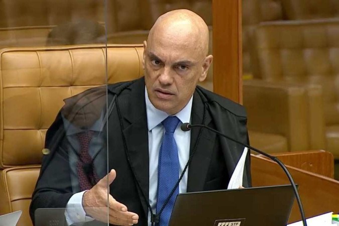 Novo professor da USP? Alexandre de Moraes apresenta tese sobre milícia digital