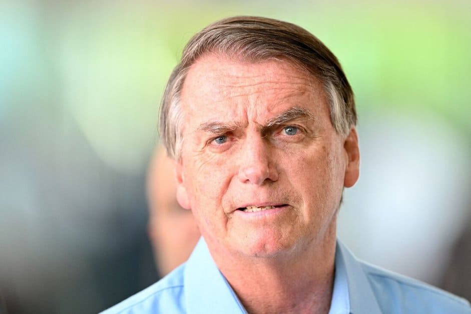 Bolsonaro divulga vídeo onde ex-ministro do PT destrói a teoria do 'golpe'