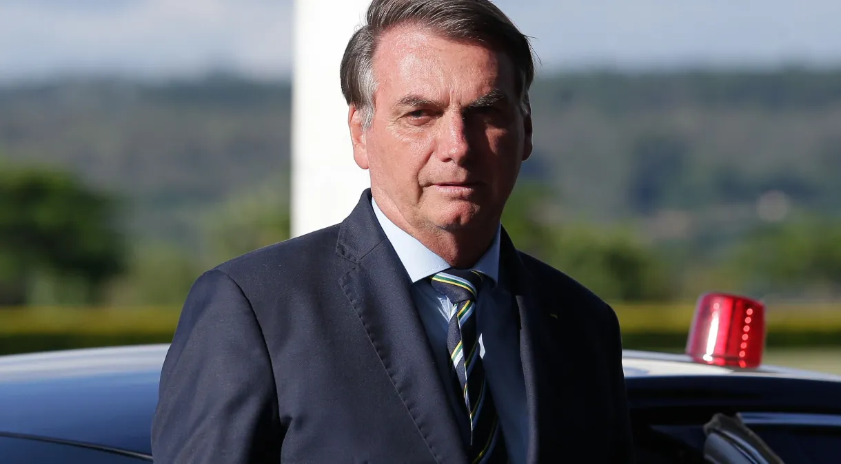Bolsonaro comparece à Polícia Federal para depoimento