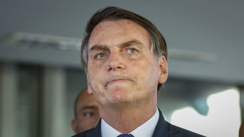 Após convocação de Bolsonaro, PF reagenda depoimento do ex-presidente para novo dia e local