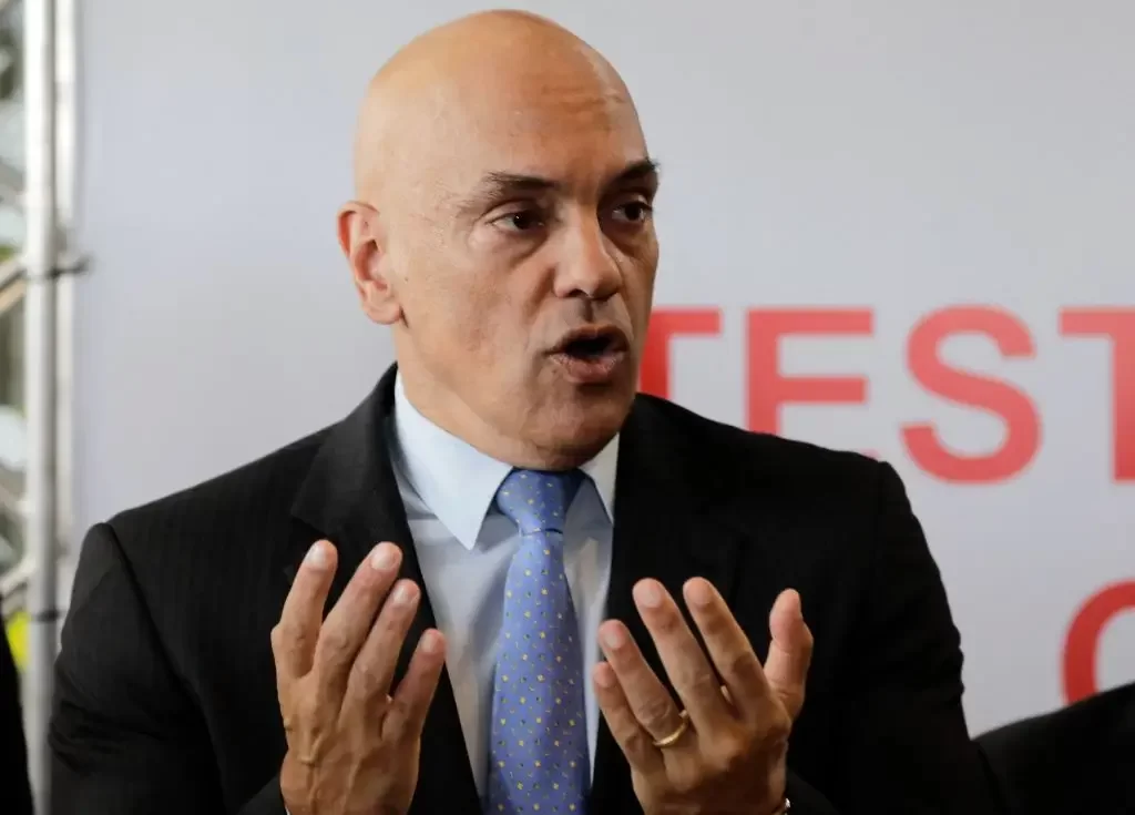 Alexandre de Moraes propõe regulamentação global das redes sociais 52 Alexandre de Moraes propõe regulamentação global das redes sociais em defesa da democracia