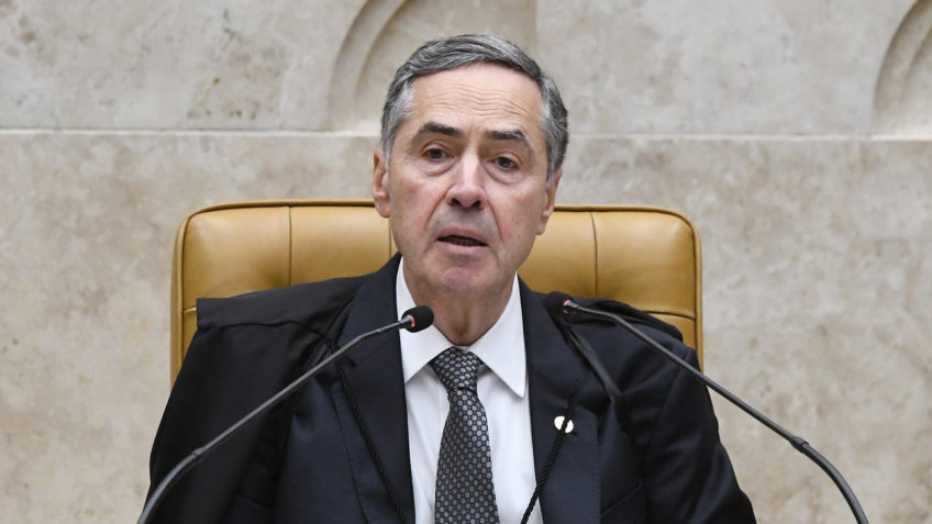 Barroso critica atuação das Forças Armadas no TSE