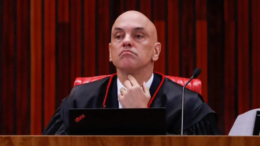 Advogado punido por pedido de prisão a Moraes emite nota crítica