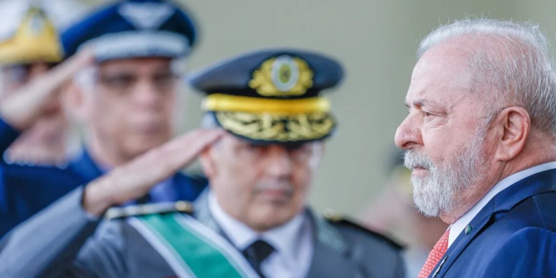 Segundo Ministro da Defesa, relação entre Lula e militares é de 'absoluto entrosamento'