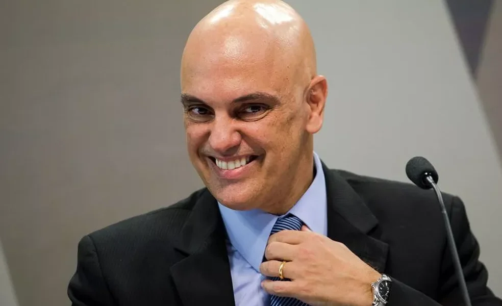 Advogado que Pediu Prisão de Moraes Agora é Alvo de Investigação