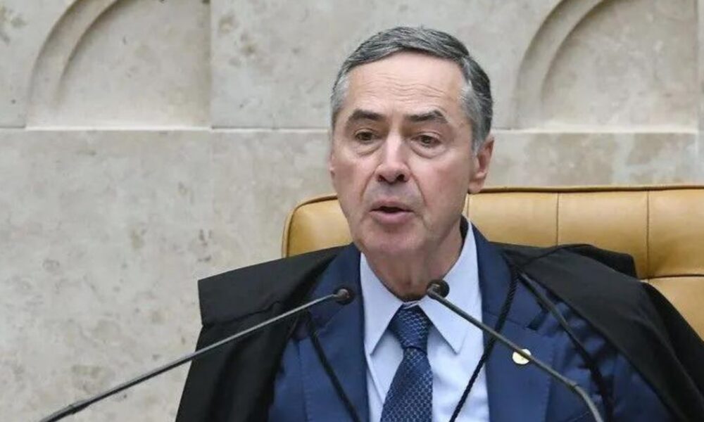 Segundo Barroso, tentativa de golpe e eventos de 8 de janeiro perpetuam a divisão política