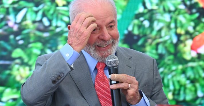 China compra 200 mil toneladas de soja dos EUA após governo Lula taxar exportações