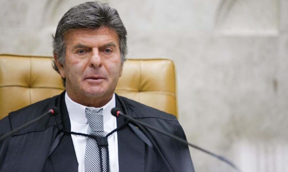 Luiz Fux critica: 'O Brasil não é governado por juízes' durante debate sobre porte de maconha, veja vídeo