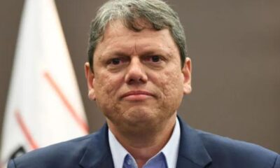 Tarcísio dá luz verde para a privatização de serviços em mais de 30 escolas