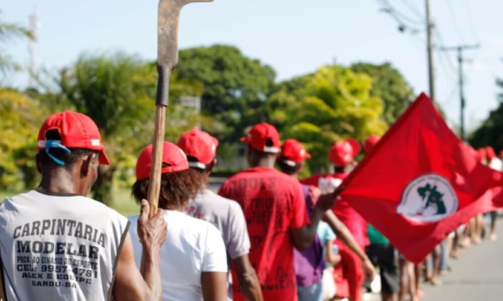 Assembleia Legislativa do RS aprova lei para punir invasores de terras