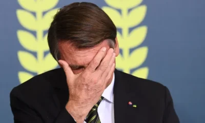 PF indicia Bolsonaro em investigação sobre cartão de vacinas e comércio internacional de joias