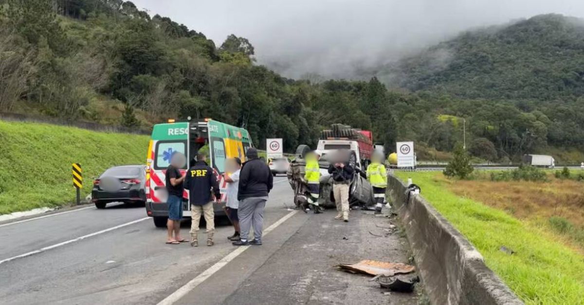 Ex-técnico do Brasil, Dunga, e esposa sofrem acidente de carro 52 Ex-técnico do Brasil, Dunga, e esposa sofrem acidente de carro