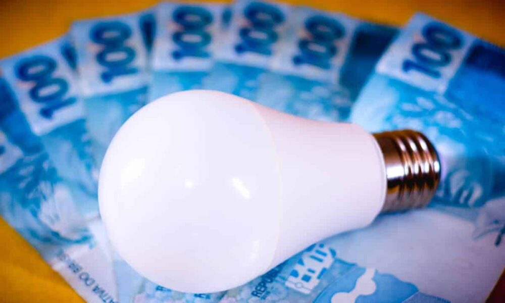 Prepare o bolso: conta de luz terá aumento em todas as regiões do Brasil