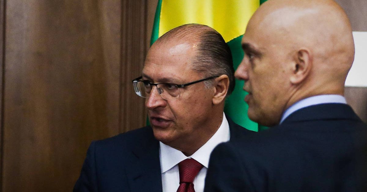 Alckmin defende Moraes e afirma: 'Brasil deve muito a ele'; 'Teve firmeza na eleição' 52 Alckmin defende Moraes e afirma: 'Brasil deve muito a ele'; 'Teve firmeza na eleição':