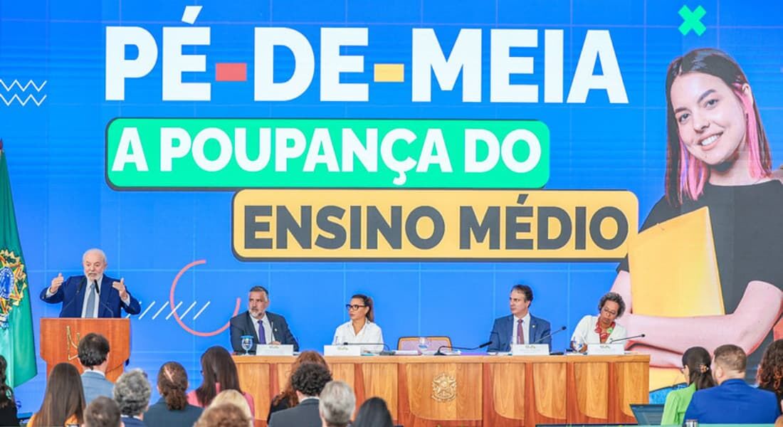 Governo bloqueia R$ 500 milhões do Programa Pé-de-Meia 52 Governo bloqueia R$ 500 milhões do Programa Pé-de-Meia