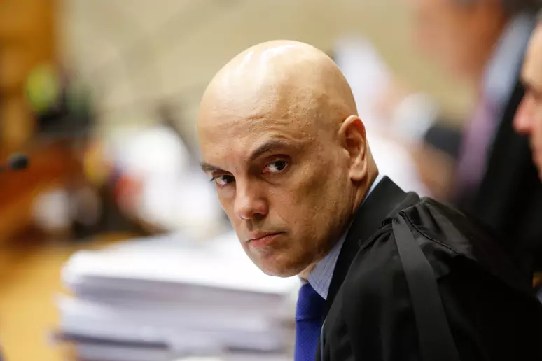 Impeachment de Moraes Ganha Novo Capítulo: Busca e Apreensão de Celulares Pode Ser Realizada 52 Impeachment de Moraes Ganha Novo Capítulo: Busca e Apreensão de Celulares Pode Ser Realizada