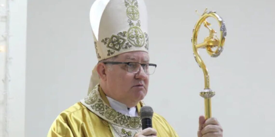 Bispo defende presos de 8 de janeiro e classifica Brasil como 'país em ditadura', veja vídeo