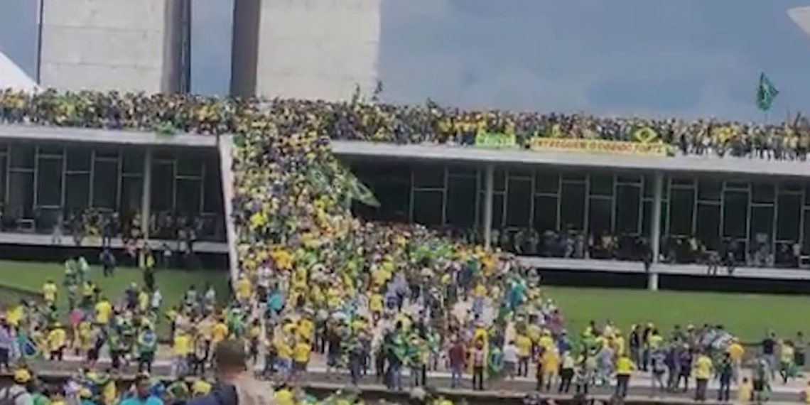 Líderes evangélicos e cantores gospel preparam ida às ruas pedir ‘Anistia Já’ aos presos políticos do 8 de janeiro