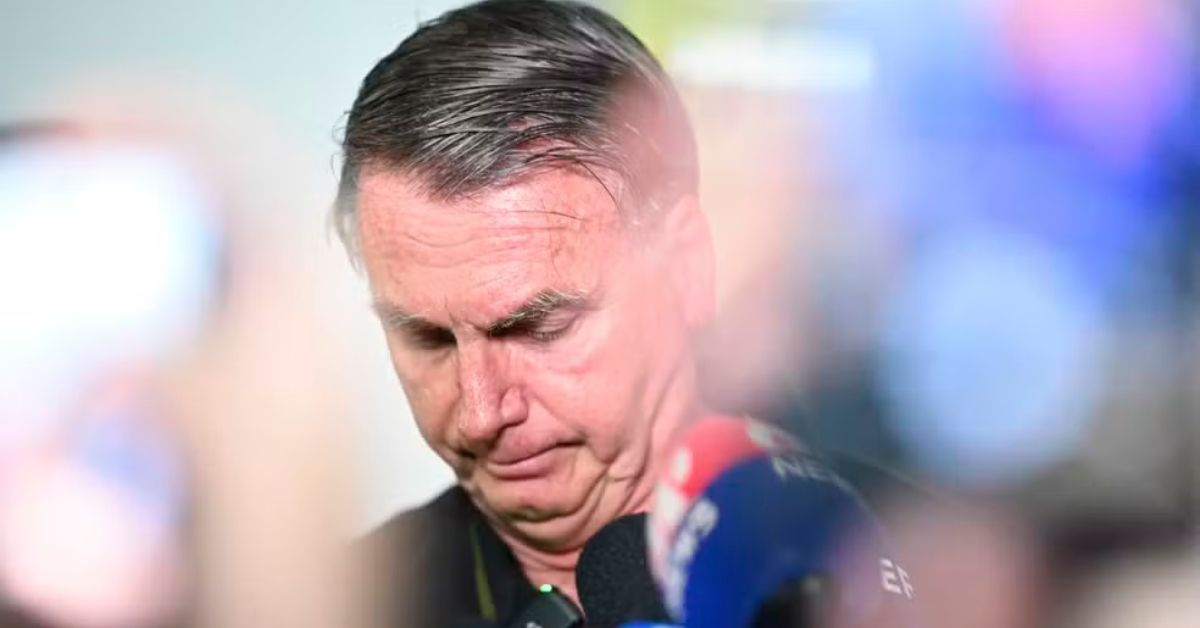 Radialista faz declaração polêmica contra Bolsonaro: ‘Presidente Mais Cagão do Brasil’