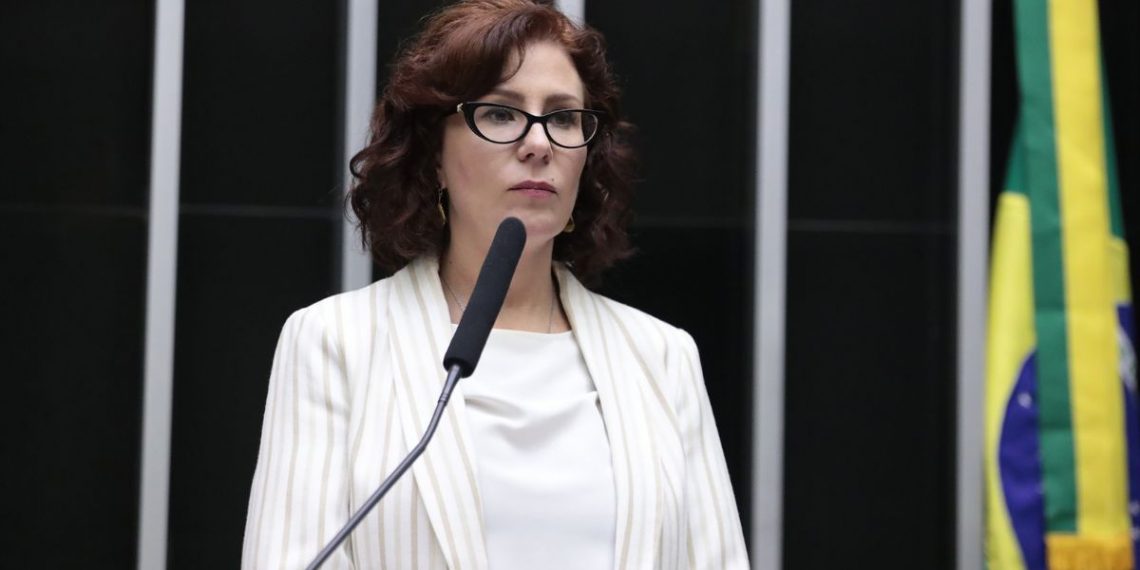 Carla Zambelli exige que TCU e PGR investiguem o ‘gabinete paralelo’ de Janja