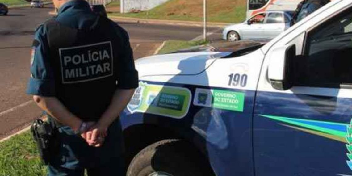 Deputada petista teria tentado intimidar policiais militares, veja vídeo