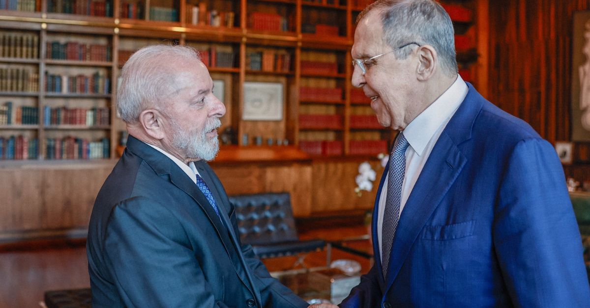 Chanceler Russo revela: criar moeda do Brics para competir com o dólar foi ideia de Lula