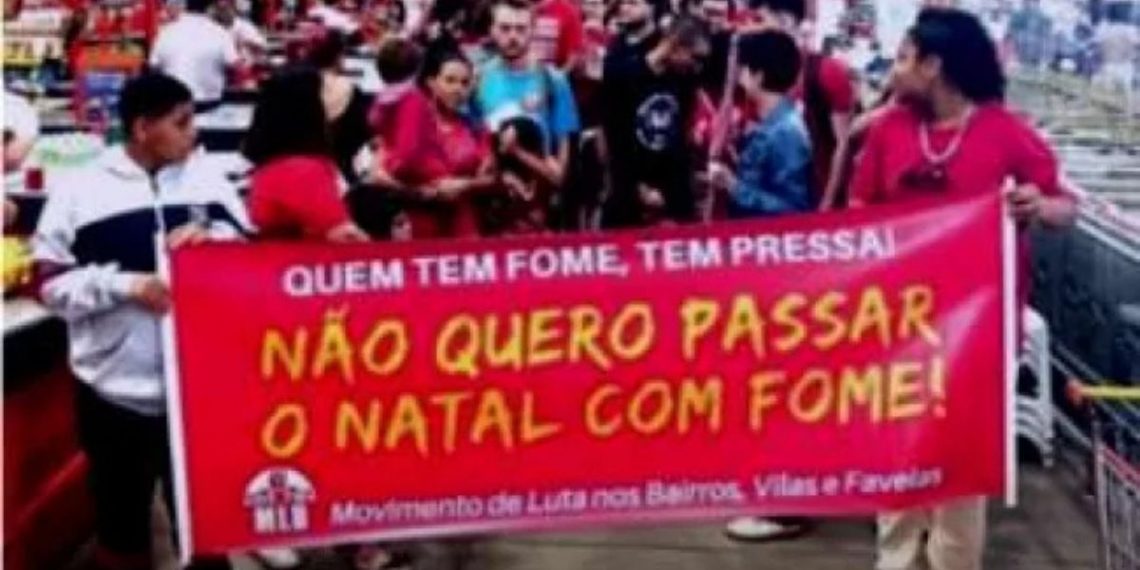 Extrema-Esquerda Causa Caos em Mercado: Exigem Cestas Básicas e Perus de Natal, veja o vídeo