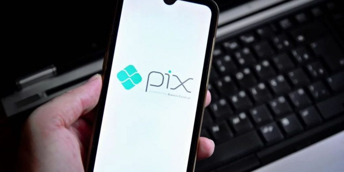 Número de transações via Pix despenca desde o lançamento