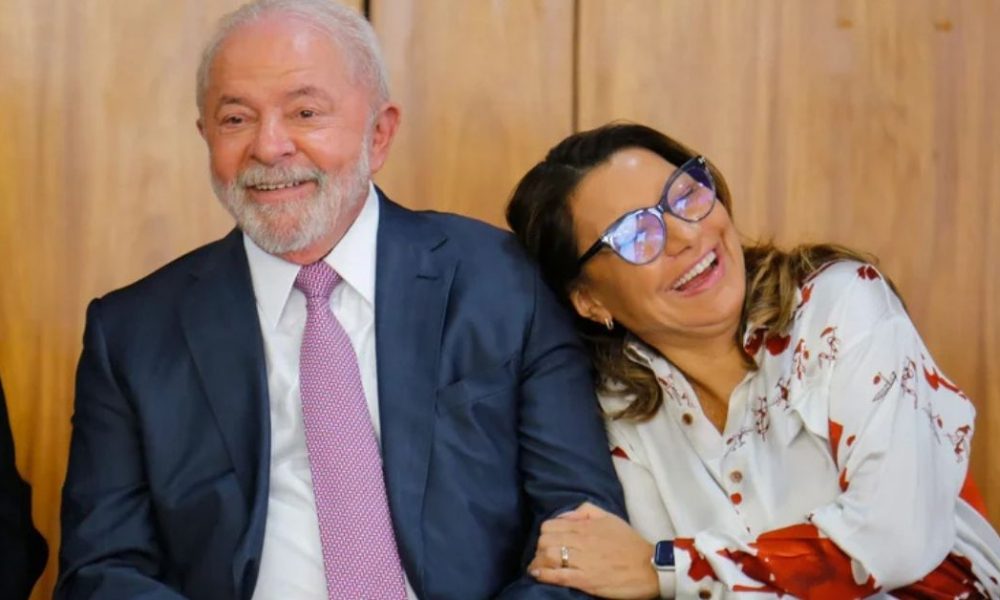 Com País Afundado em Dívidas, Governo Gastará R$ 1,7 Milhão em Móveis e Eletros!
