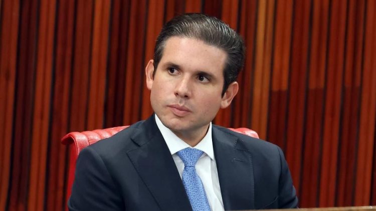 Novo presidente da Câmara desmonta narrativa do 8 de janeiro e deixa advogados lulistas em pânico!