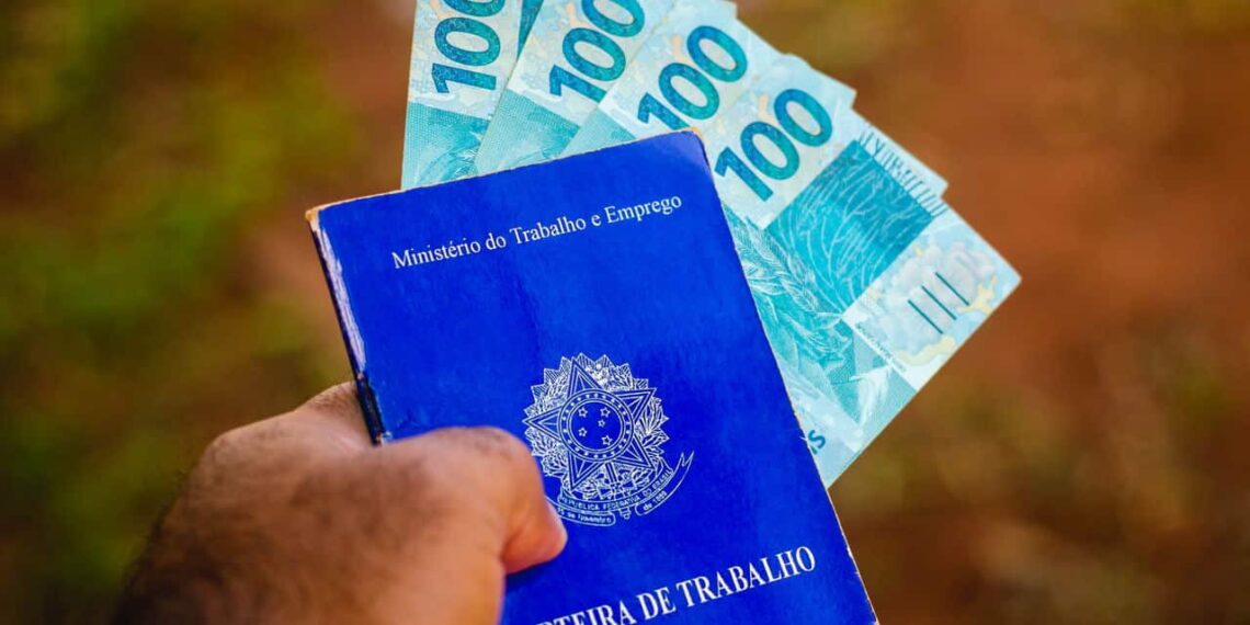 Abono Salarial para Quem Tem Carteira Assinada Está Liberado; Saiba Mais Aqui