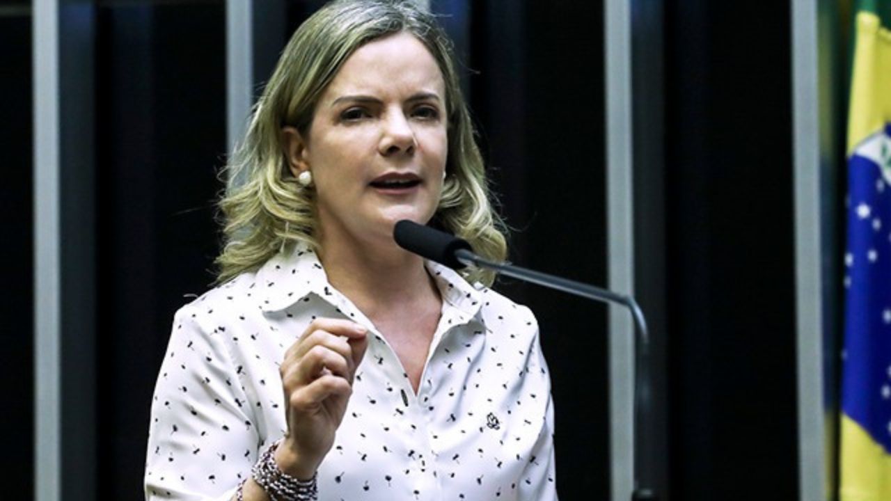 Gleisi Hoffmann diz que Hugo Motta deu a palavra de que não pautará a Anistia, veja vídeo