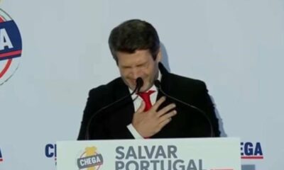 Clima de Pânico em Comício: André Ventura Passa Mal em Comício e Deixa Público em Pânico — Veja o Vídeo