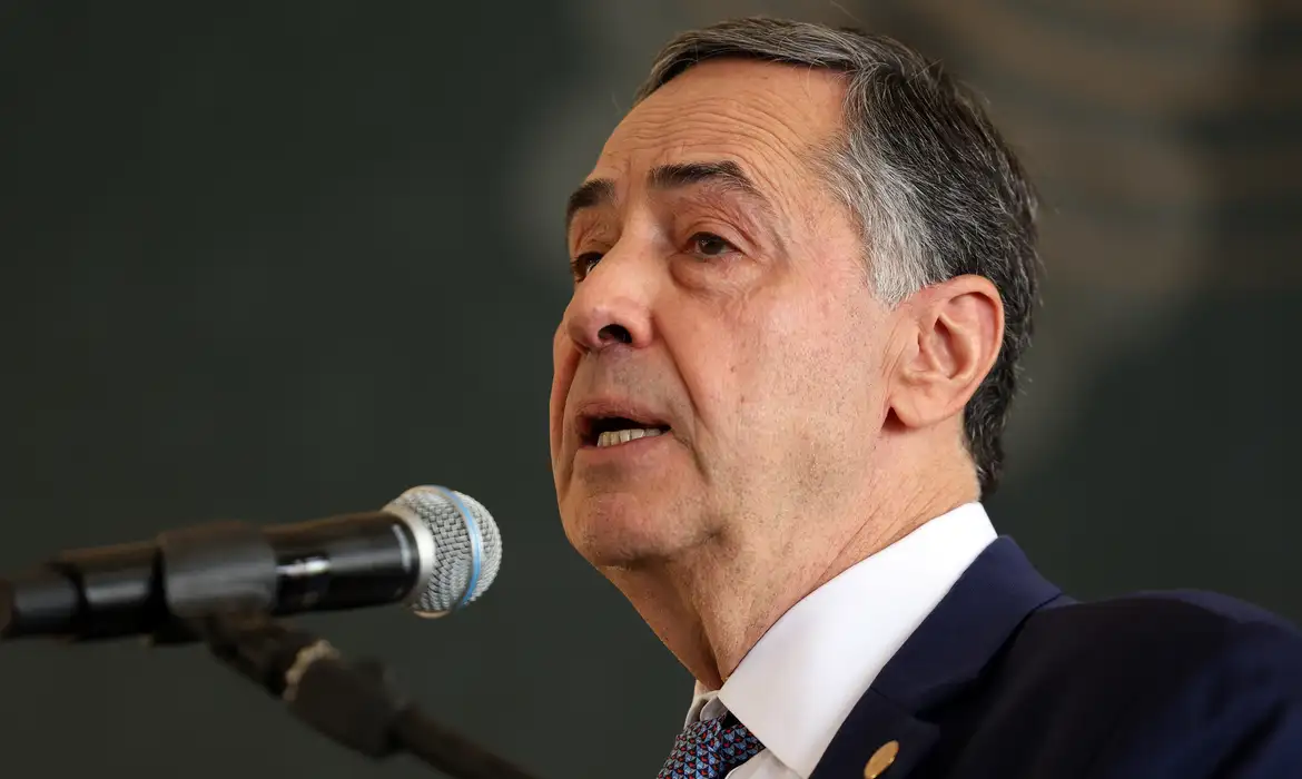 Barroso confessa que acionou autoridades estrangeiras e terá que se explicar 1 Barroso confessa que acionou autoridades estrangeiras e terá que se explicar