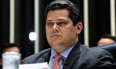 Davi Alcolumbre confirma Omar Aziz como presidente da CPMI do INSS