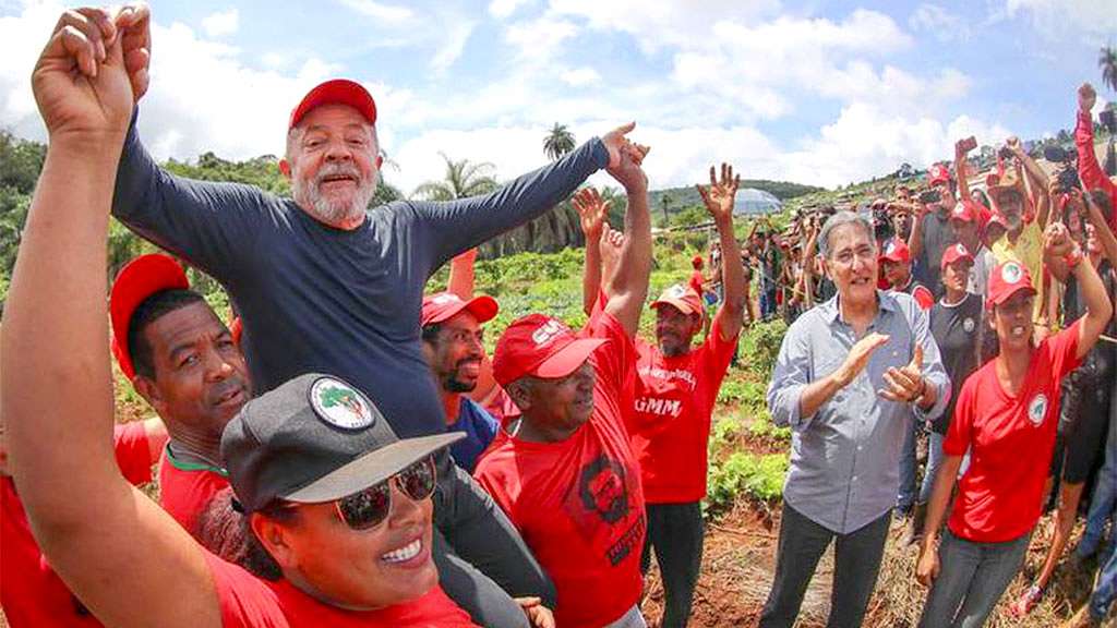 Deputado reage e tenta barrar decreto de Lula que favorece o MST 52 Deputado reage e tenta barrar decreto de Lula que favorece o MST