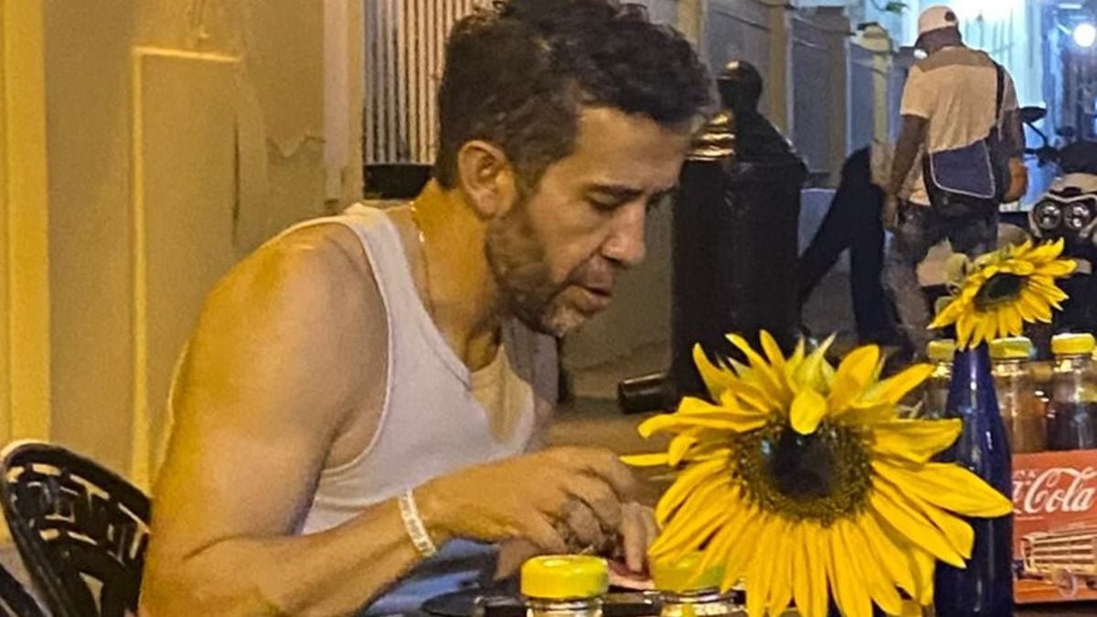 Janones se Revolta com Conta em Cuba e Causa Escândalo em Restaurante