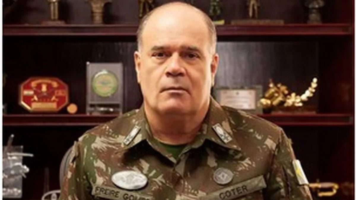 Freire Gomes surpreende com declaração sobre suposto plano de golpe