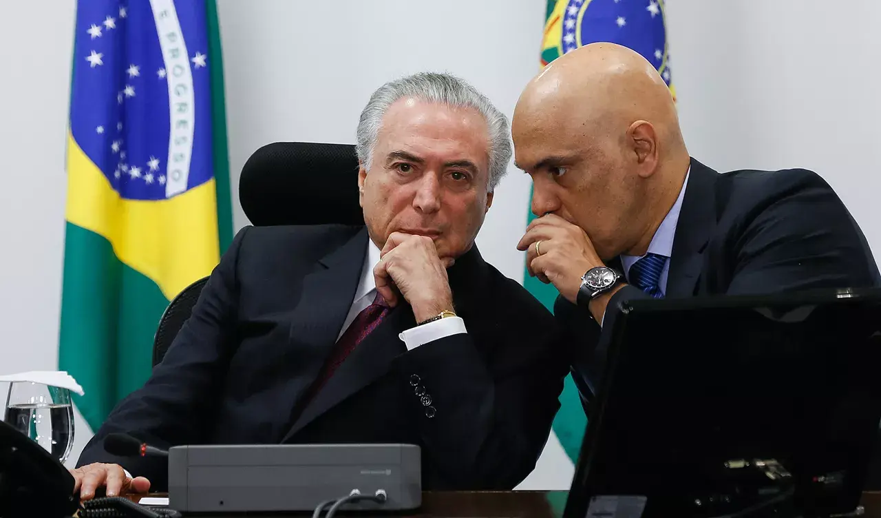Temer quebra o silêncio e sai em defesa de Alexandre de Moraes