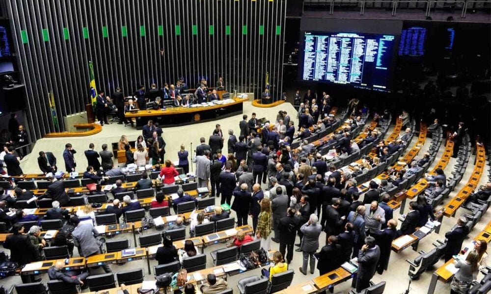 Roubo dos Aposentados: Oposição Garante CPMI e Pressiona o Congresso