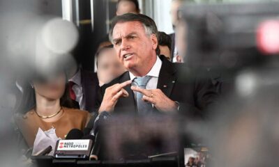 Bolsonaro aponta irregularidades no processo e desmente versão de Mauro Cid