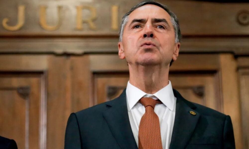 Declaração bombástica de Barroso expõe poder absoluto do STF