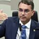 Flávio Bolsonaro quebra o silêncio e denuncia abuso da PF contra sua família