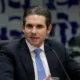 Hugo Motta avalia incluir na pauta projeto que derruba aumento do IOF