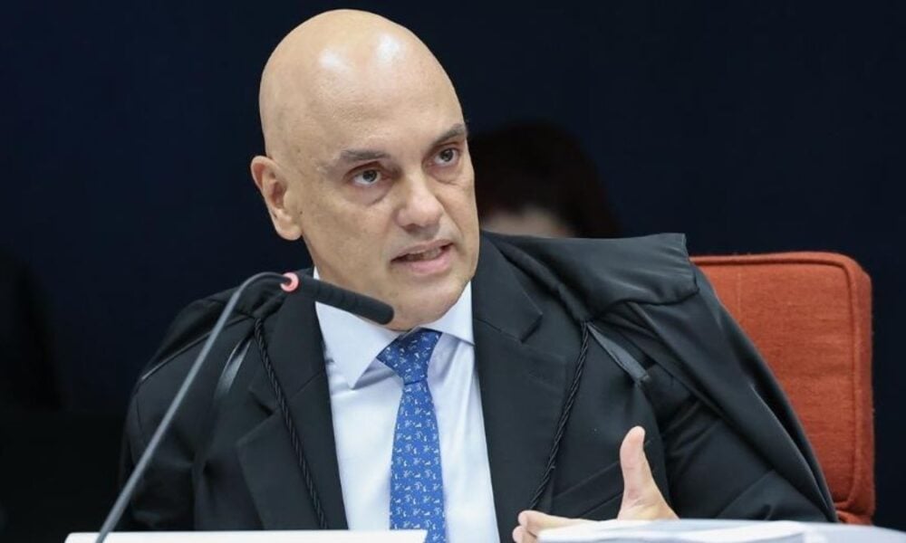 Moraes ironiza pedido de advogado de Augusto Heleno