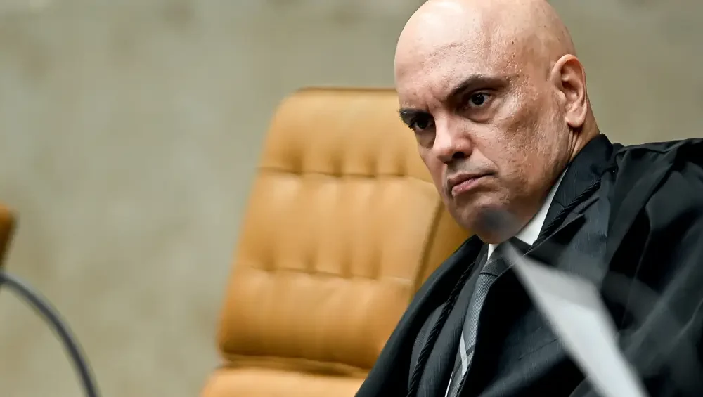 Ordem de Moraes para investigar Eduardo Bolsonaro gera desconforto entre diplomatas do Itamaraty
