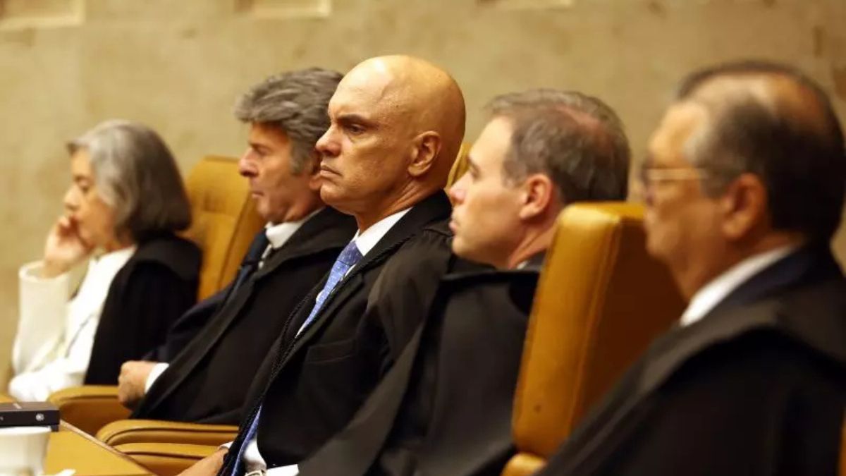 STF adia votação sobre regulação das redes