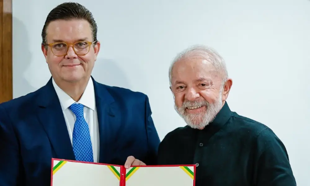 Indignação nas redes: Ministro de Lula diz que sindicatos têm “presunção de inocência”