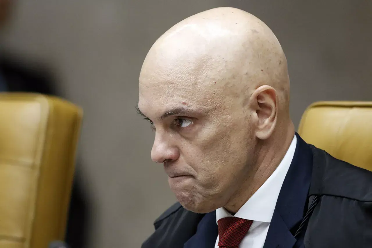 Ex-ministro do STF expõe Moraes e faz previsão chocante 52 Ex-ministro do STF expõe Moraes e faz previsão chocante