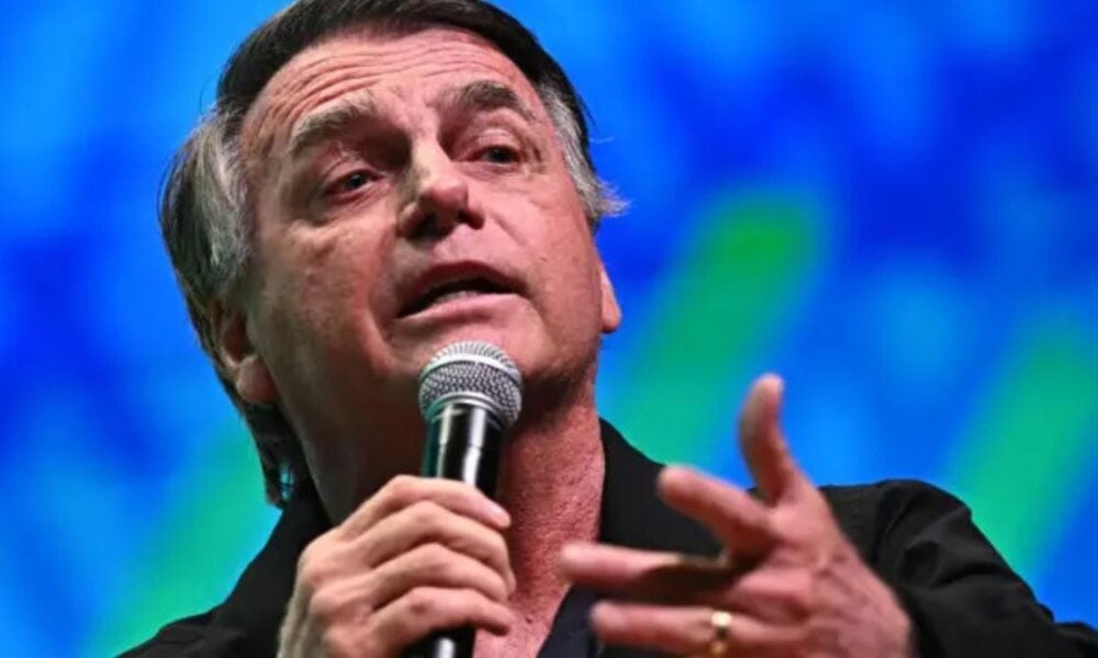 Bolsonaro expõe silêncio do STF e pressiona por reação contra Lula